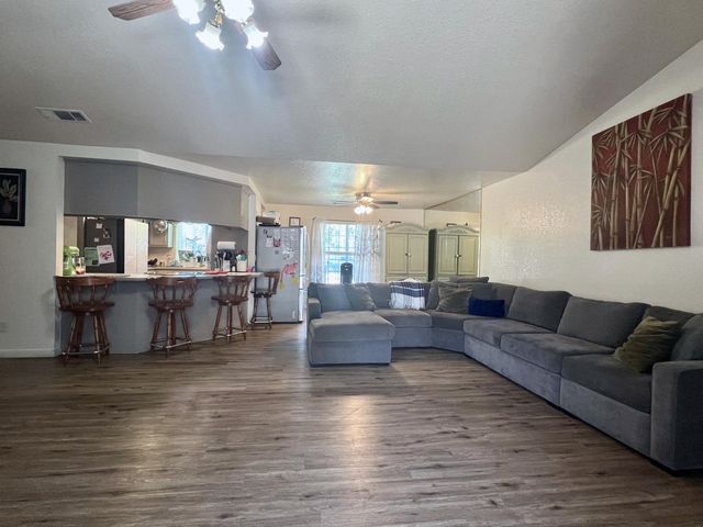 3116 Larrynell Dr, Ceres, CA 95307