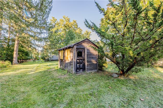 104 Roselawn Avenue, Perinton, NY 14450