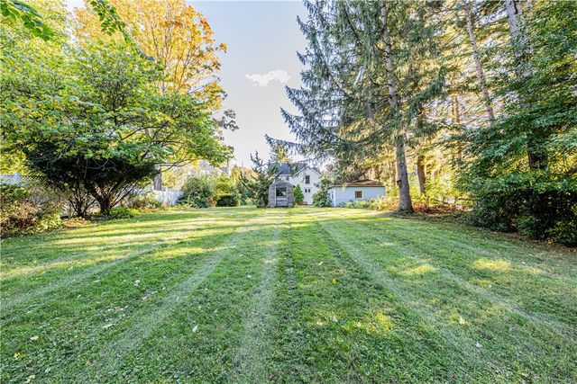 104 Roselawn Avenue, Perinton, NY 14450