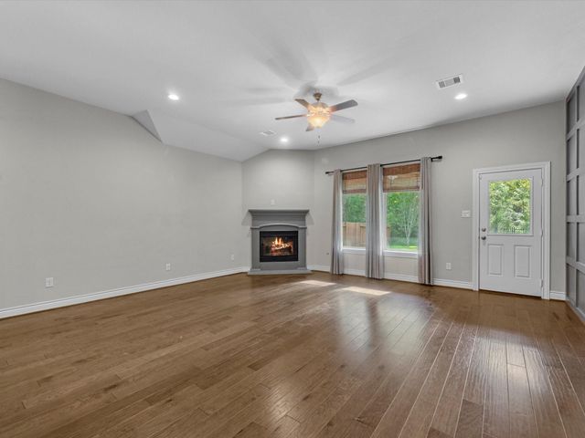 292 Dawn Brook Lane, Conroe, TX 77384
