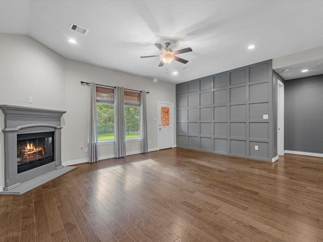 292 Dawn Brook Lane, Conroe, TX 77384