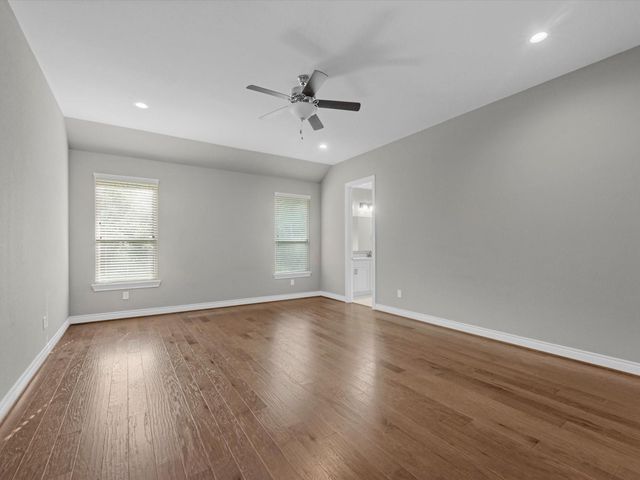 292 Dawn Brook Lane, Conroe, TX 77384