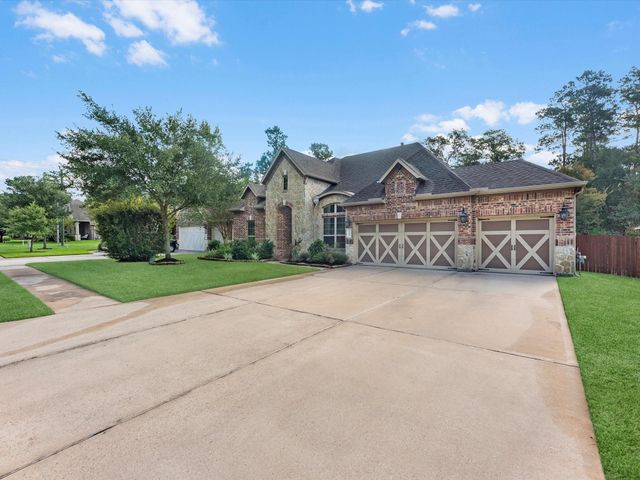 292 Dawn Brook Lane, Conroe, TX 77384