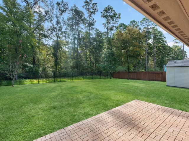 292 Dawn Brook Lane, Conroe, TX 77384