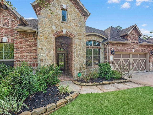 292 Dawn Brook Lane, Conroe, TX 77384