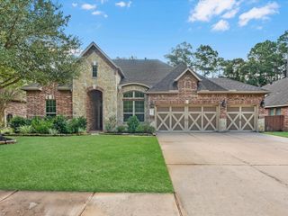 292 Dawn Brook Lane, Conroe, TX 77384