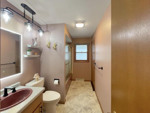 1821 S 26th STREET, Sheboygan, WI 53081