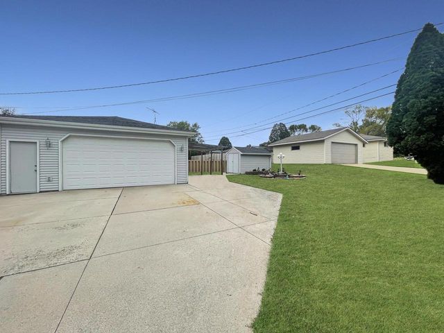1821 S 26th STREET, Sheboygan, WI 53081