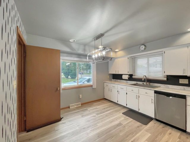 1821 S 26th STREET, Sheboygan, WI 53081