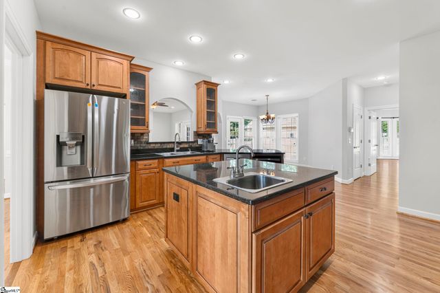 956 Laurelwood Way, Landrum, SC 29356