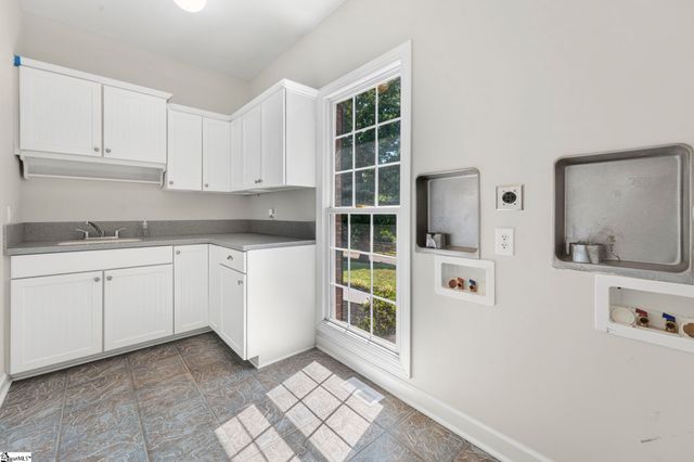 956 Laurelwood Way, Landrum, SC 29356