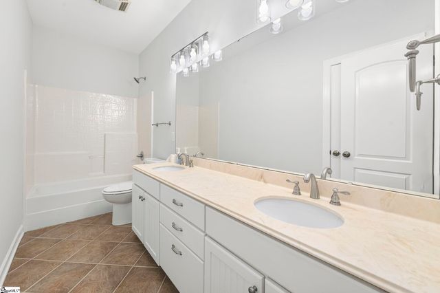 956 Laurelwood Way, Landrum, SC 29356