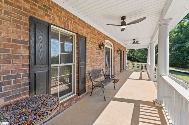 956 Laurelwood Way, Landrum, SC 29356