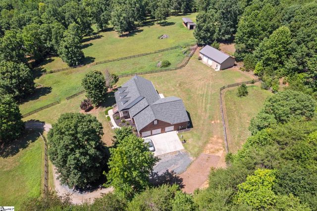 956 Laurelwood Way, Landrum, SC 29356