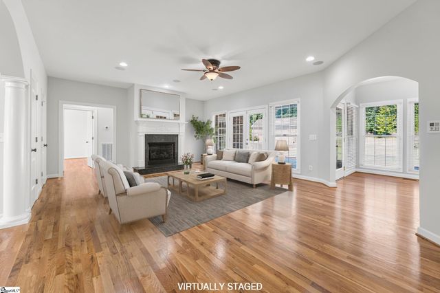 956 Laurelwood Way, Landrum, SC 29356