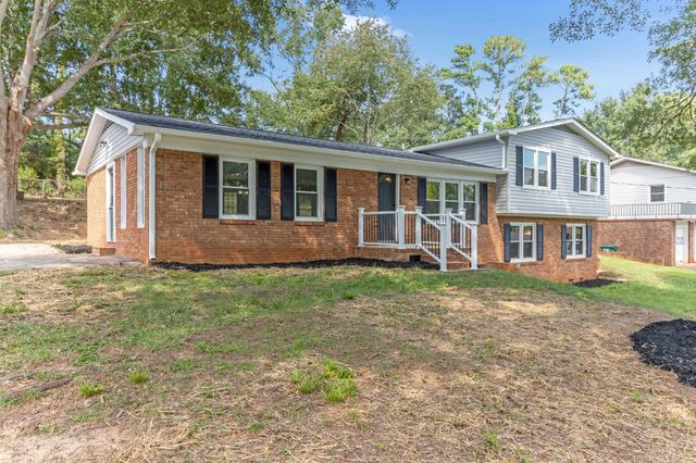 121 Dover Rd, Spartanburg, SC 29301