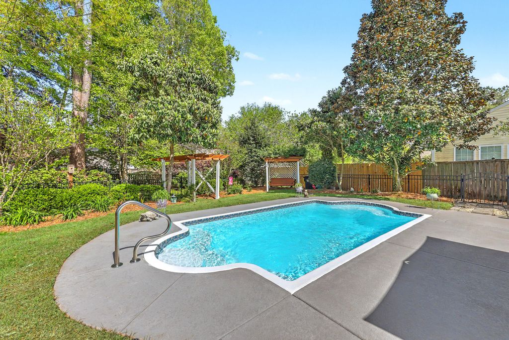 Image 47 of property listing at 5066 Timicuan Way, Summerville, SC 29485