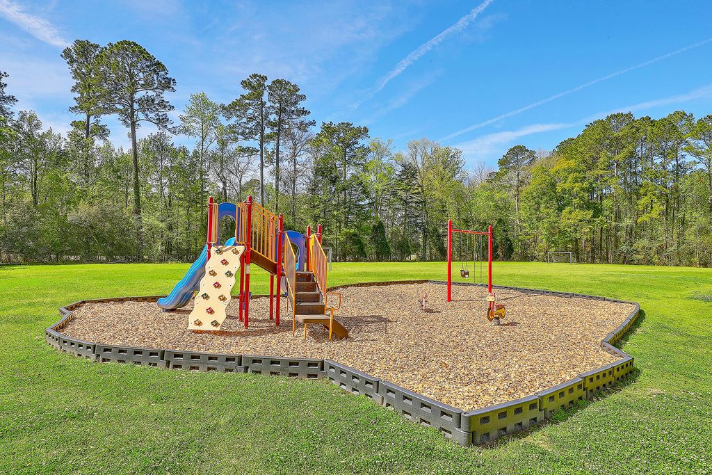 Image 69 of property listing at 5066 Timicuan Way, Summerville, SC 29485