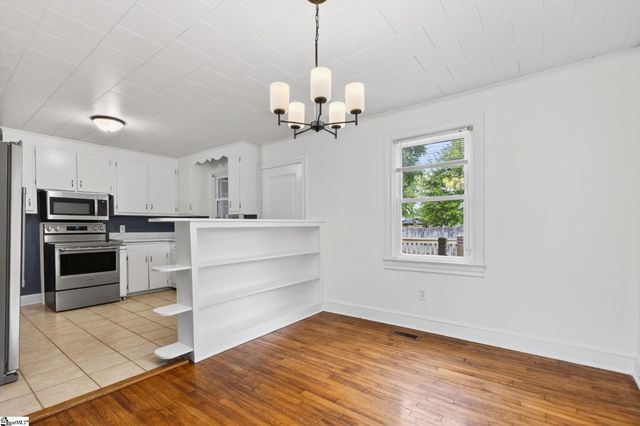 709 Gulliver Street, Fountain Inn, SC 29644