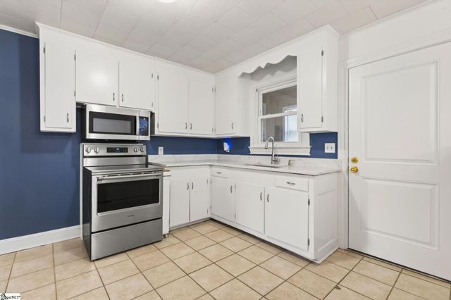 709 Gulliver Street, Fountain Inn, SC 29644