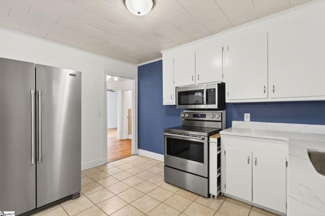 709 Gulliver Street, Fountain Inn, SC 29644