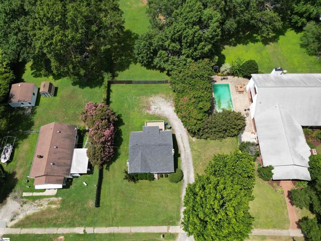 709 Gulliver Street, Fountain Inn, SC 29644