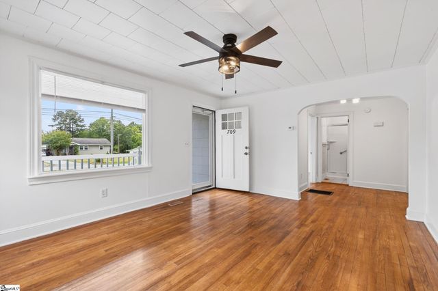 709 Gulliver Street, Fountain Inn, SC 29644
