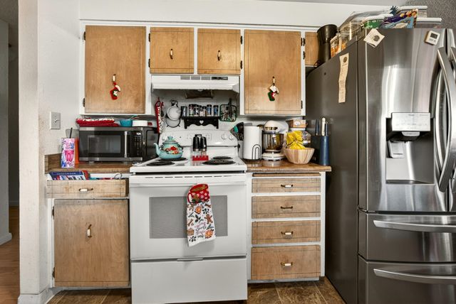 1553 Crater Lake Avenue, Medford, OR 97504