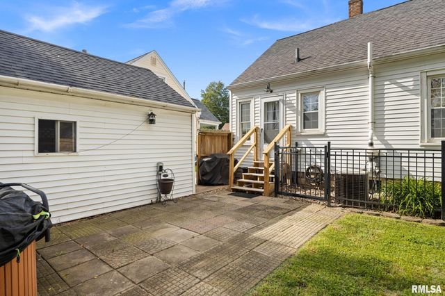 107 LAWNDALE Avenue, Bartonville, IL 61607