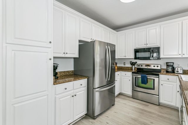 1464 Sonata Court, Navarre, FL 32566