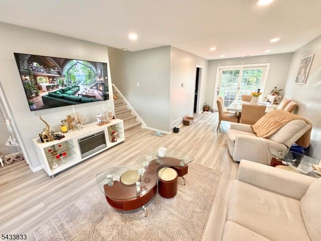 344 Nottingham Way, Union Twp., NJ 07083