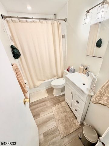 344 Nottingham Way, Union Twp., NJ 07083
