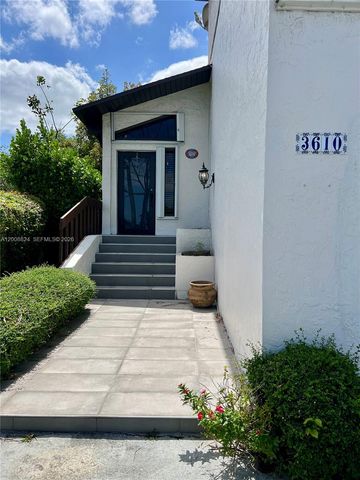 3610 SW 113th Pl, Miami, FL 33165