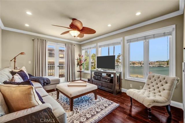 42 56th PL, Long Beach, CA 90803