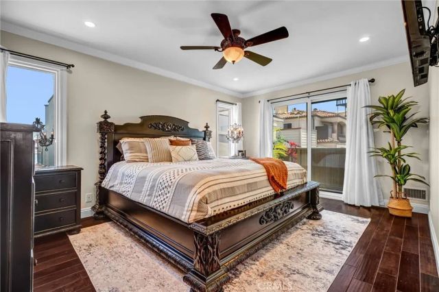 42 56th PL, Long Beach, CA 90803