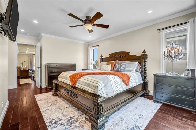 42 56th PL, Long Beach, CA 90803