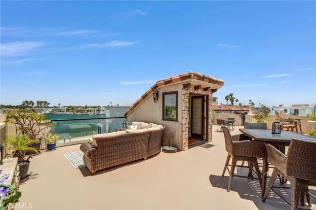 42 56th PL, Long Beach, CA 90803