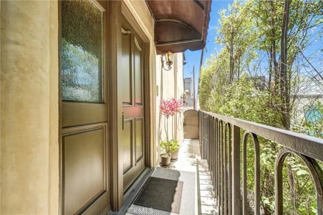 42 56th PL, Long Beach, CA 90803