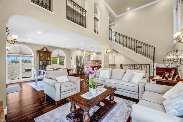 42 56th PL, Long Beach, CA 90803