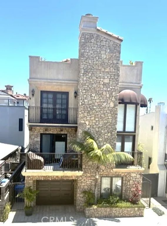 42 56th PL, Long Beach, CA 90803