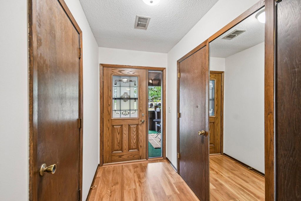 1748 Mcknight Road N 24, Maplewood, MN 55109 — photo 5