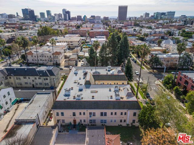 100 N Kenmore Avenue, Los Angeles, CA 90004