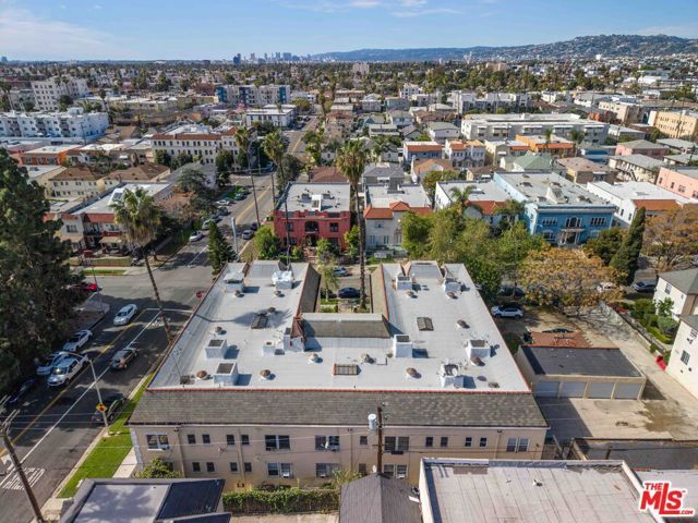 100 N Kenmore Avenue, Los Angeles, CA 90004