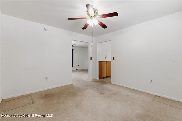 8 Louise Drive, Latham, NY 12110