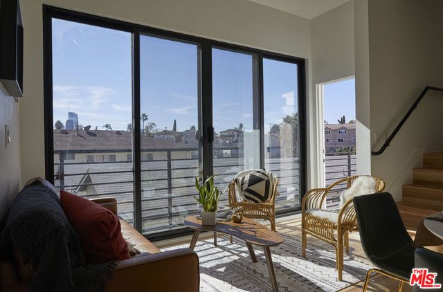 908 Everett Street, Los Angeles, CA 90026