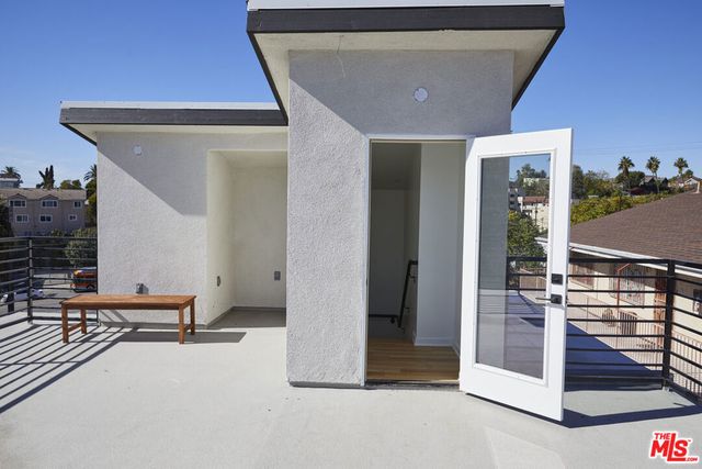 908 Everett Street, Los Angeles, CA 90026