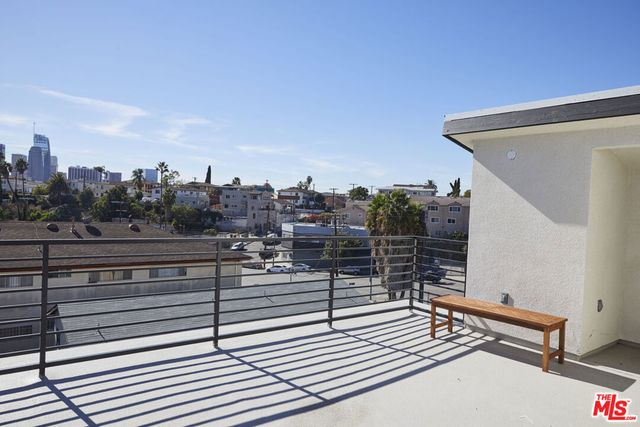 908 Everett Street, Los Angeles, CA 90026