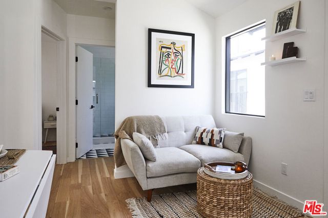 908 Everett Street, Los Angeles, CA 90026