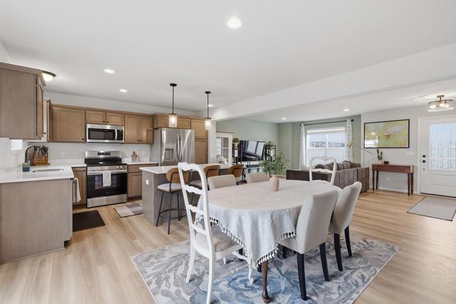 5526 Maddy Pass, Madison, WI 53718