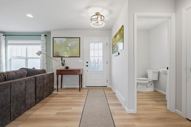 5526 Maddy Pass, Madison, WI 53718
